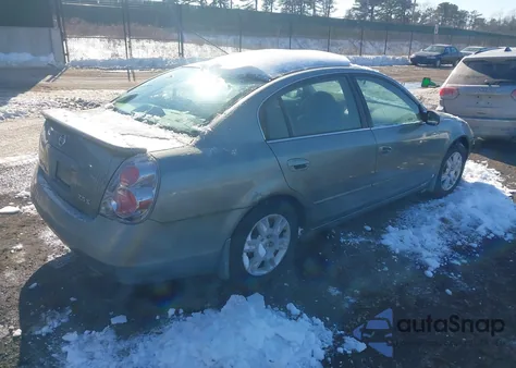 2005 Nissan Altima 2.5 S z USA, uszkodzony, nr VIN 1N4AL11D75N470478